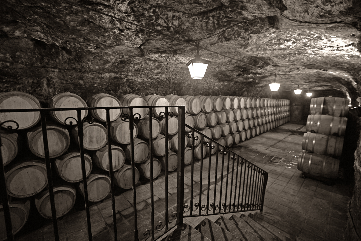 Cueva de crianza de barricas Corcovo